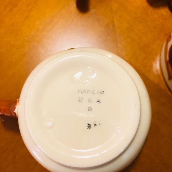 Vintage Franciscan Ware Cups - Picture 4 of 4